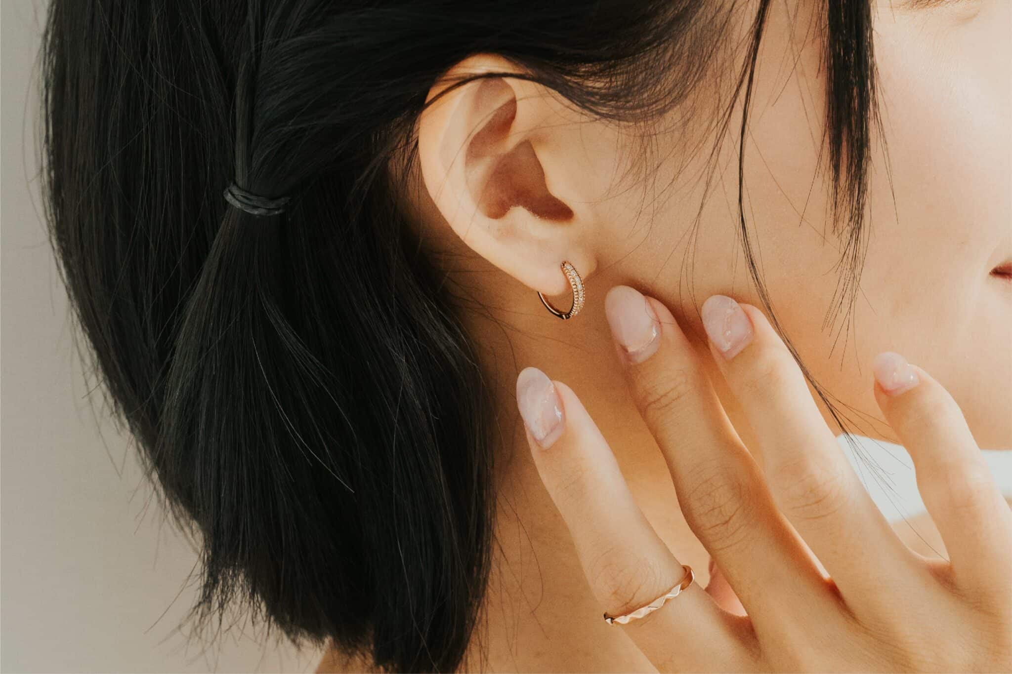 戴上J&L Jewelry ，讓飾品陪伴你度過每個混亂的時刻